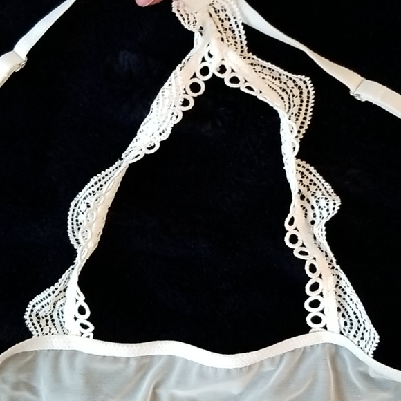 Victoria's Secret Dream Angels Push-up Lace Bra - Picture 4 of 4